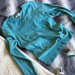 Men’s old navy v neck sweater in teal size s